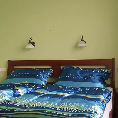 Aldeamento Turístico Camping Oase Praha