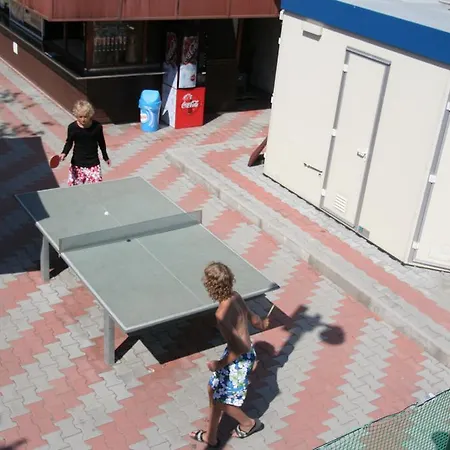 Aldeamento Turístico Camping Oase Praha Zlatníky