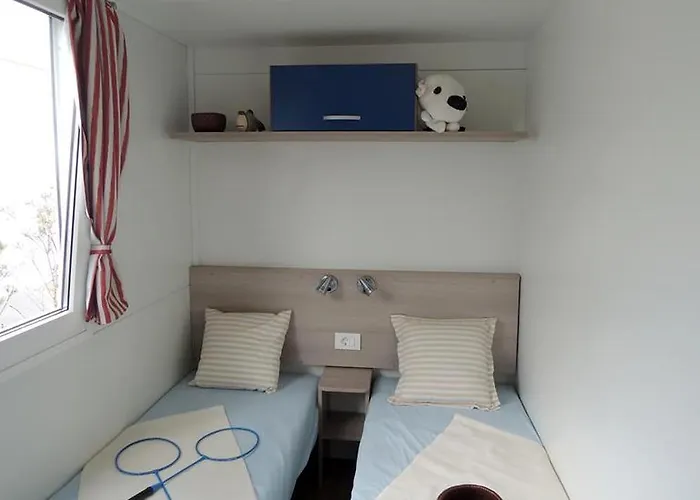 Holiday park Camping Oase Praha Zlatniky (Central Bohemian)